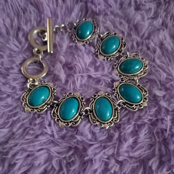 Silver Necklace with Turquoise Pendant - Picture 3 of 10